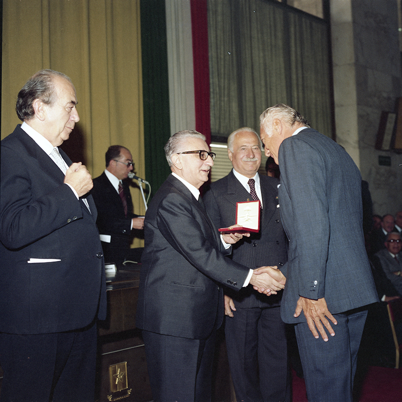 Agnelli 1977 -Cerimonia di consegna dell'onorificenza_Palazzo_delle_Civiltà